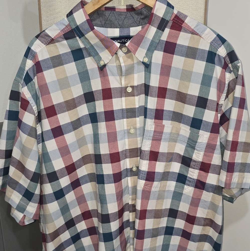 Nautica Men's Checkered Short Sleeve Shirt -